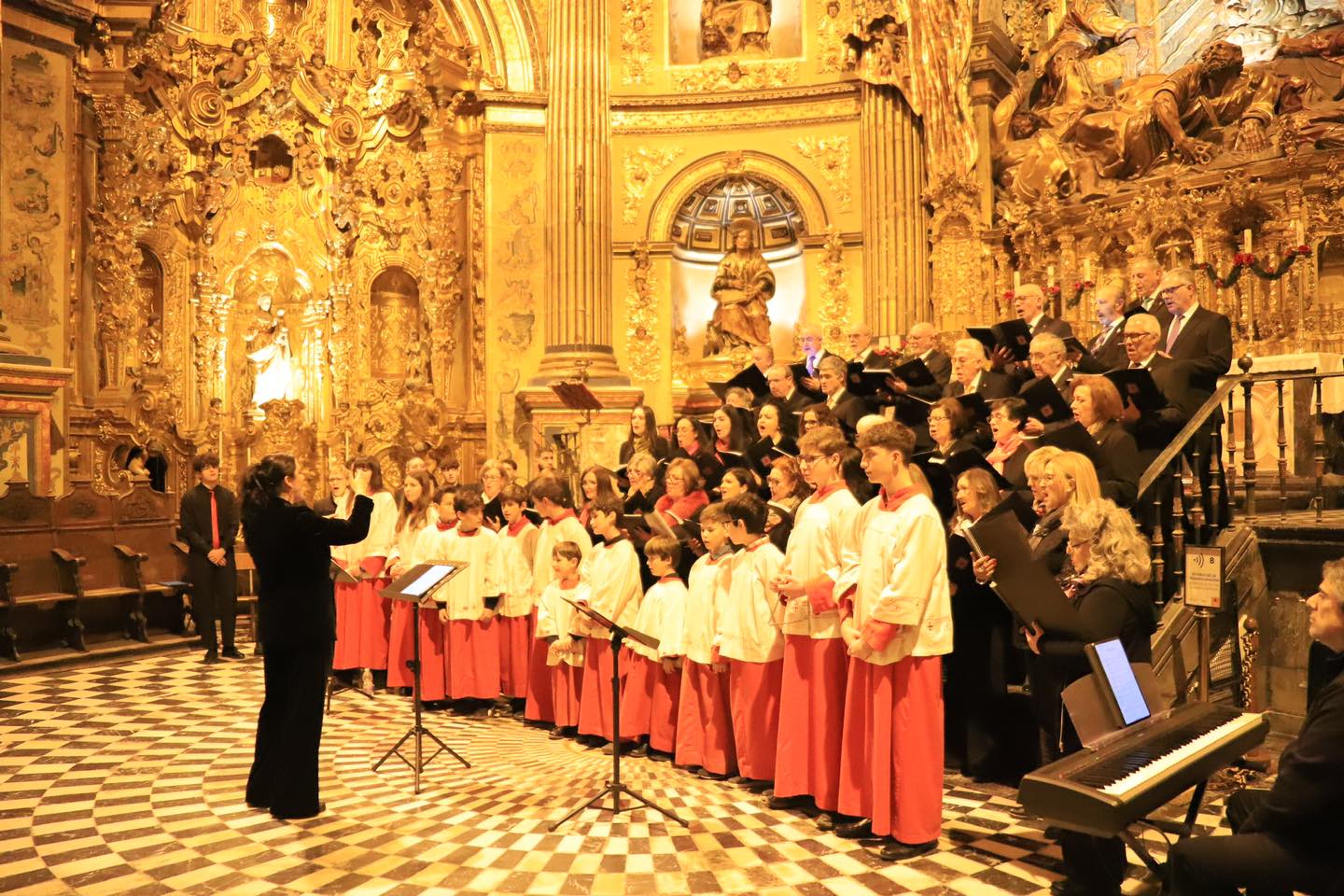 Concerto di Natale delle Seises e dell'Agrupación Coral Ubetense nella Cappella del Salvatore, Úbeda