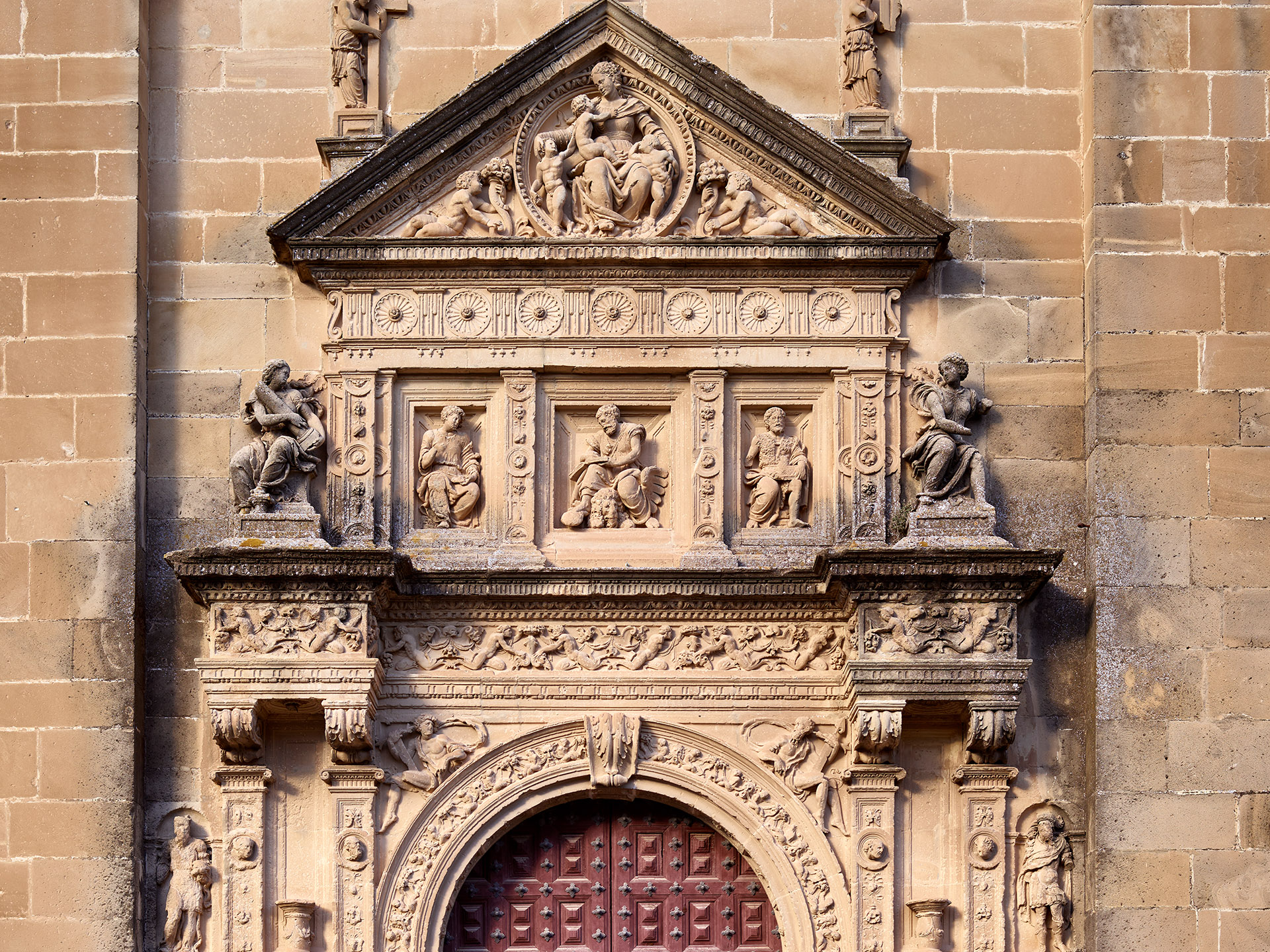 Chapelle du Sauveur, porte sud ou de la Caridad, détail. Úbeda Jaén. Fondation de la Maison Ducale de Medinaceli.