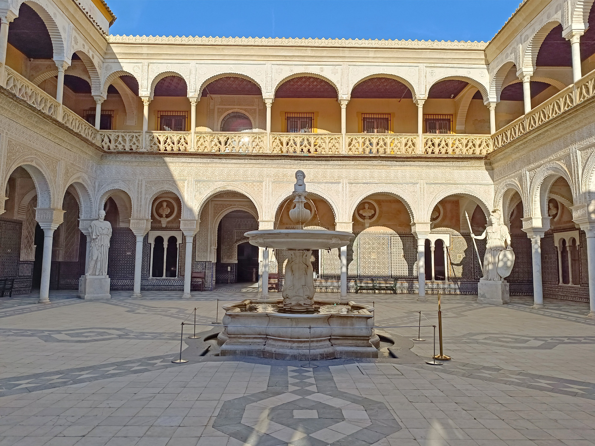 Cortile. Casa de Pilatos. Siviglia