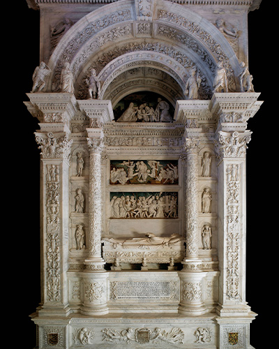 Sepulchre of Catalina de Ribera y Mendoza, Fundación Casa Ducal de Medinaceli, Capilla del Capítulo Cartuja de Santa María de las Cuevas.