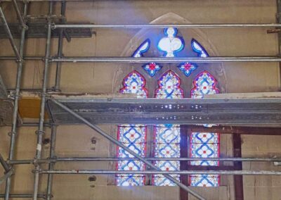 Restoration of the stained glass window in the pantheon of the Marqueses de la Torrecilla in the San Isidro cemetery in Madrid.