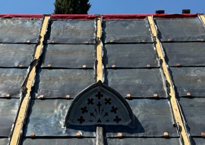 Restoration of the roof of the pantheon of the Marquises of Torrecilla, Sacramental de San Isidro, Madrid. Detail of the restitution of the beatas. Ducal House of Medinaceli Foundation.