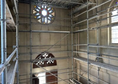 Restoration of stained glass windows and rose window inside the Pantheon of the Marquises of La Torrecilla.